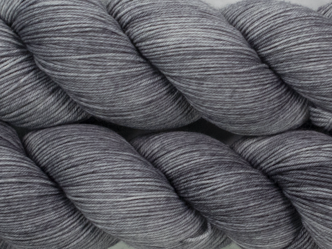 Photo of Fingering Weight yarn in "Packy"